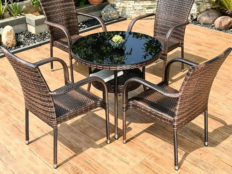 Outdoor Dining Table and Chair 005