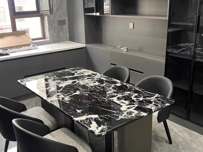 Dining Table and Chair 003